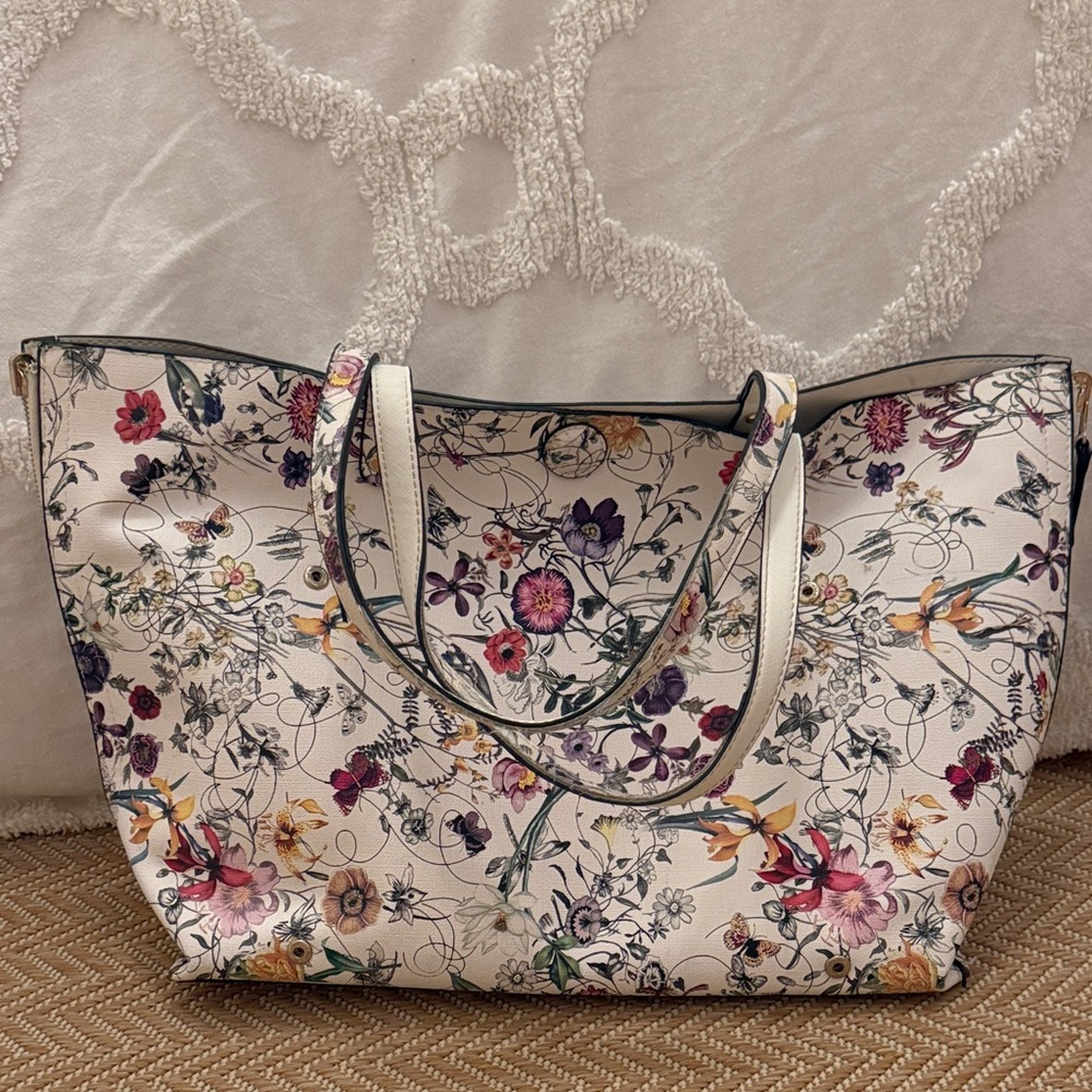 Reversible Large Floral Print Tote Bag - white with Multicolor Flowers